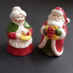 Salt And Pepper Shakers Christmas Santa And Mrs. Claus Ceramic Kitchen Set